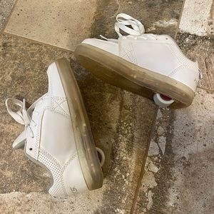 Heely’s| youth 1| white skate shoe| used a few times indoors. Great Condition.